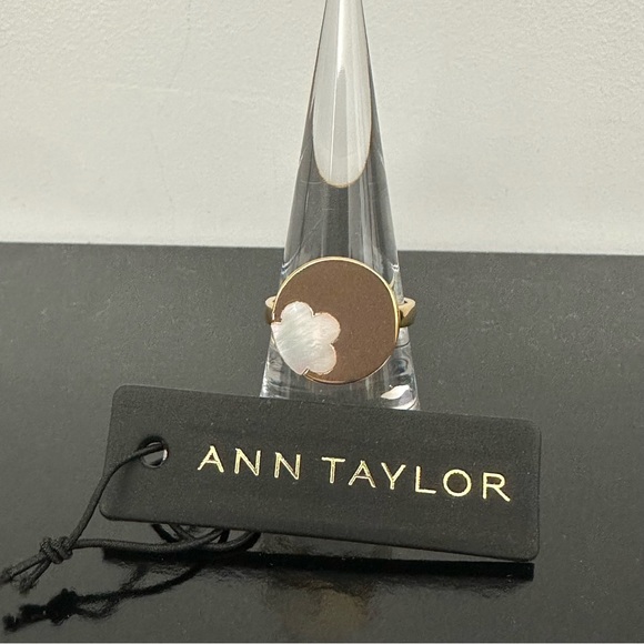Ann Taylor Gold Plated Pearl Clover Ring - Picture 4 of 6